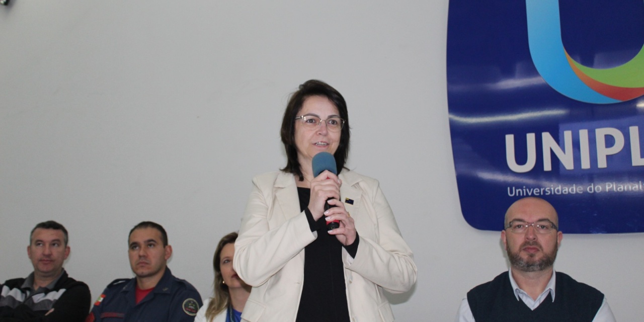 Lages integra debate regional sobre prevenção e tratamento do AVC