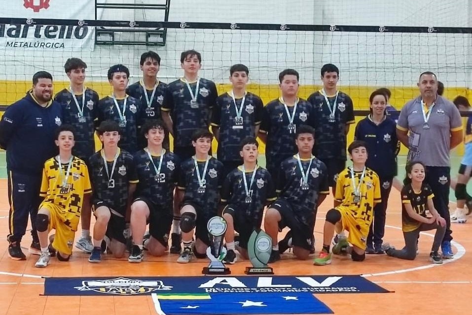ALV conquista título da Liga Serrana Sub-16 e leva troféu eficiência