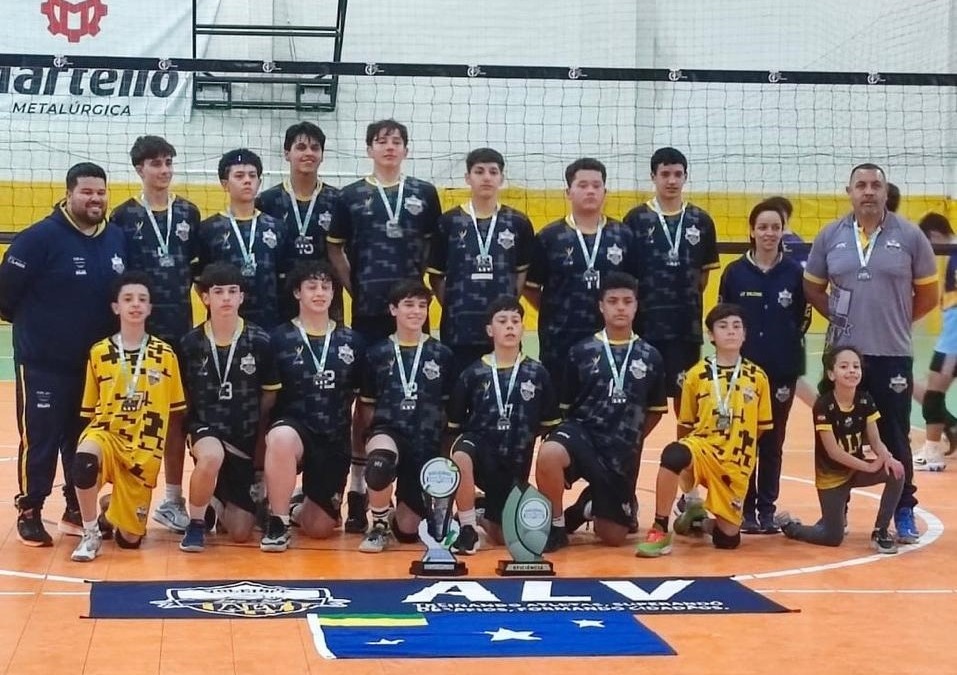ALV conquista título da Liga Serrana Sub-16 e leva troféu eficiência