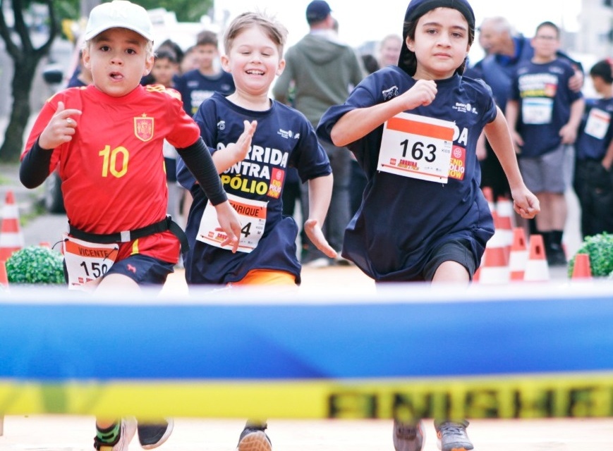 Carro da Vacina participa da II Corrida contra a Pólio em Lages neste domingo