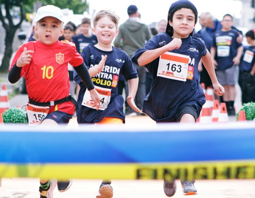 Carro da Vacina participa da II Corrida contra a Pólio em Lages neste domingo