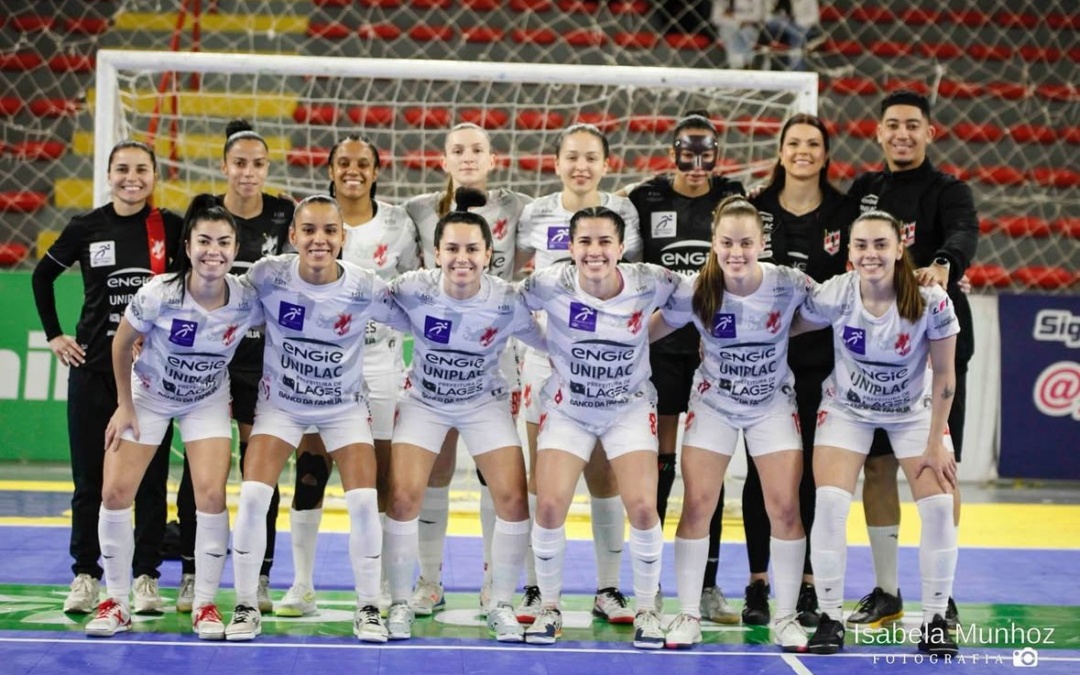 Em busca da final! Leoas da Serra enfrenta Taboão Magnus na próxima sexta-feira (24 de outubro) pelas semifinais da Liga Feminina de Futsal