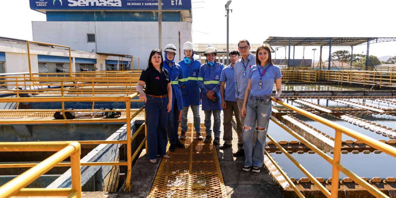 Equipe técnica avalia a estrutura Estação de Tratamento de Água 1 de Lages