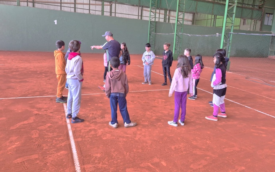 Esporte, afeto e inclusão: Crianças e adolescentes em vulnerabilidade social participam de atividades esportivas e recreativas em uma mobilização de união entre Poder Público e inciativa privada