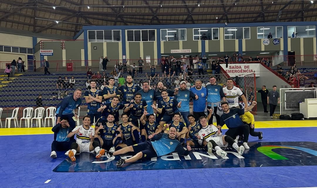 Lages Futsal faz jogo épico, reverte desvantagem e garante vaga nas semifinais do Catarinense Série Prata