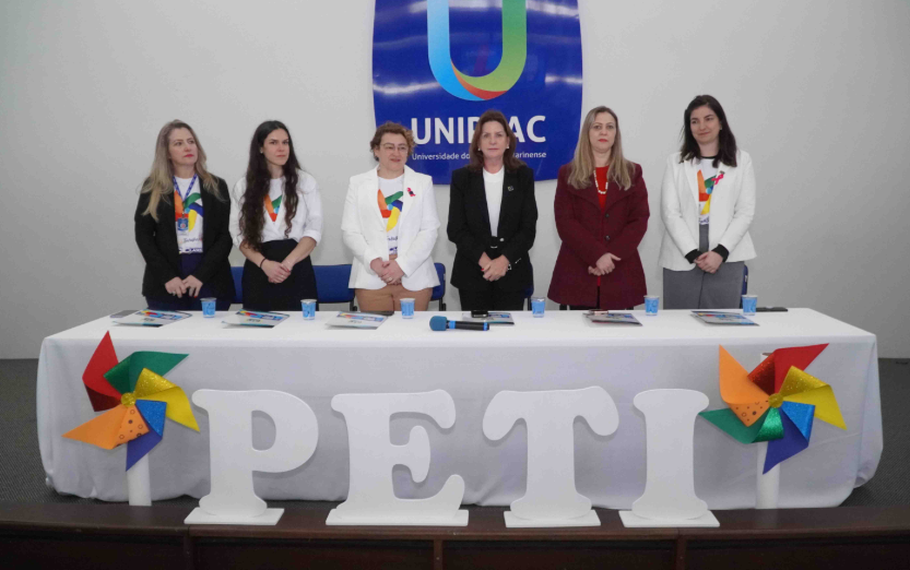 Seminário sobre o Enfrentamento ao Trabalho Infantil oportunizou momentos de reflexão com palestras, debates e roda de conversa