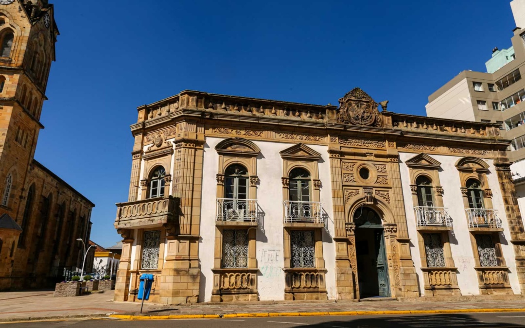 Ponto facultativo pelo Dia do Servidor Público será antecipado para 27 de outubro na Prefeitura de Lages