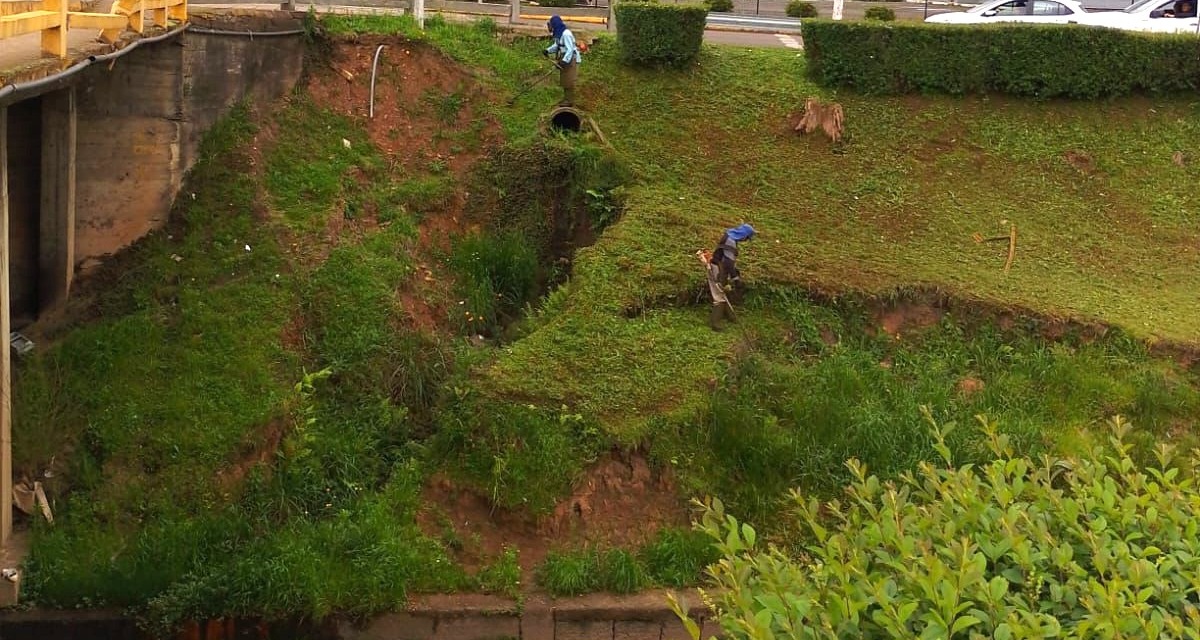 Serviços Públicos mantém ritmo constante de manutenção urbana nesta sexta-feira