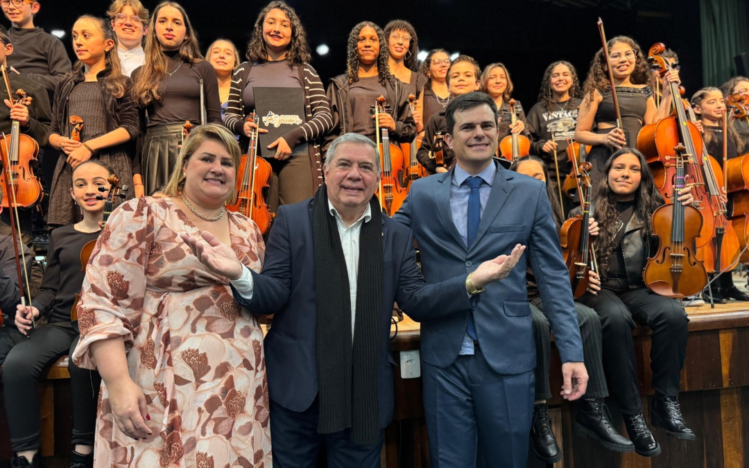 Orquestra Jovem de Lages emociona público em homenagem ao deputado Mário Motta