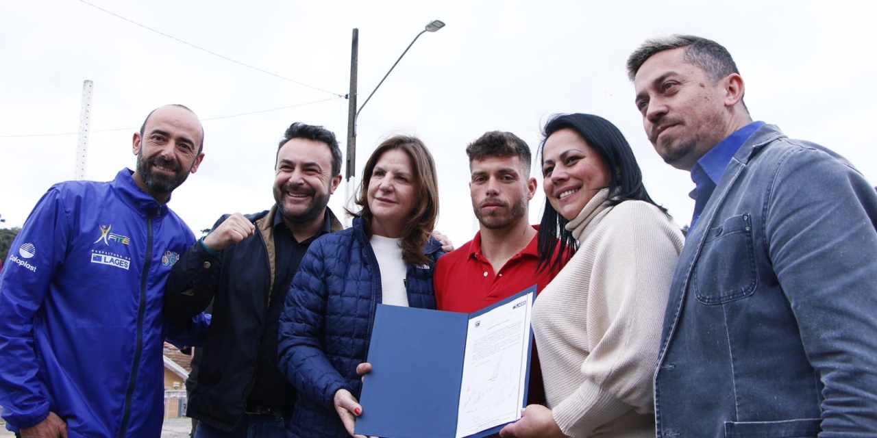 Mais de R$ 1 milhão em investimentos: Prefeitura assina ordens de serviço para quadras esportivas em três bairros de Lages