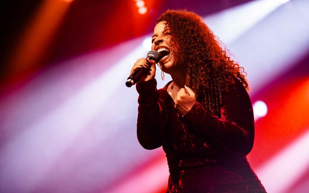 Camila Alexandre leva o talento de Lages para a final do Santa Catarina Canta