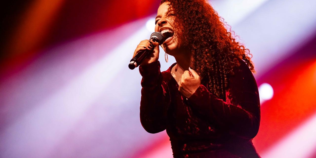 Camila Alexandre leva o talento de Lages para a final do Santa Catarina Canta