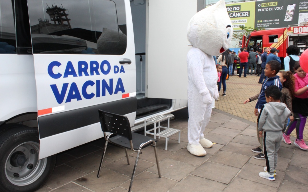 Carro da Vacina, Castramóvel e serviços municipais chegam ao bairro Várzea na terça-feira