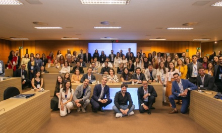 Dermatologista de Florianópolis participa do maior encontro de ciência capilar do Brasil