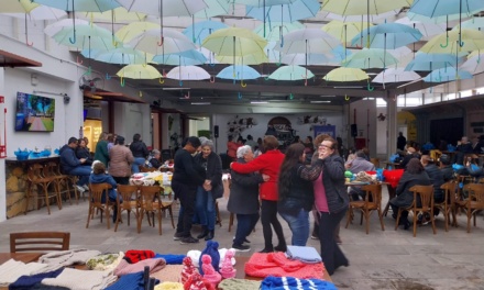 Grupos de artesãs do programa Recriando Arte se reúnem para confraternização