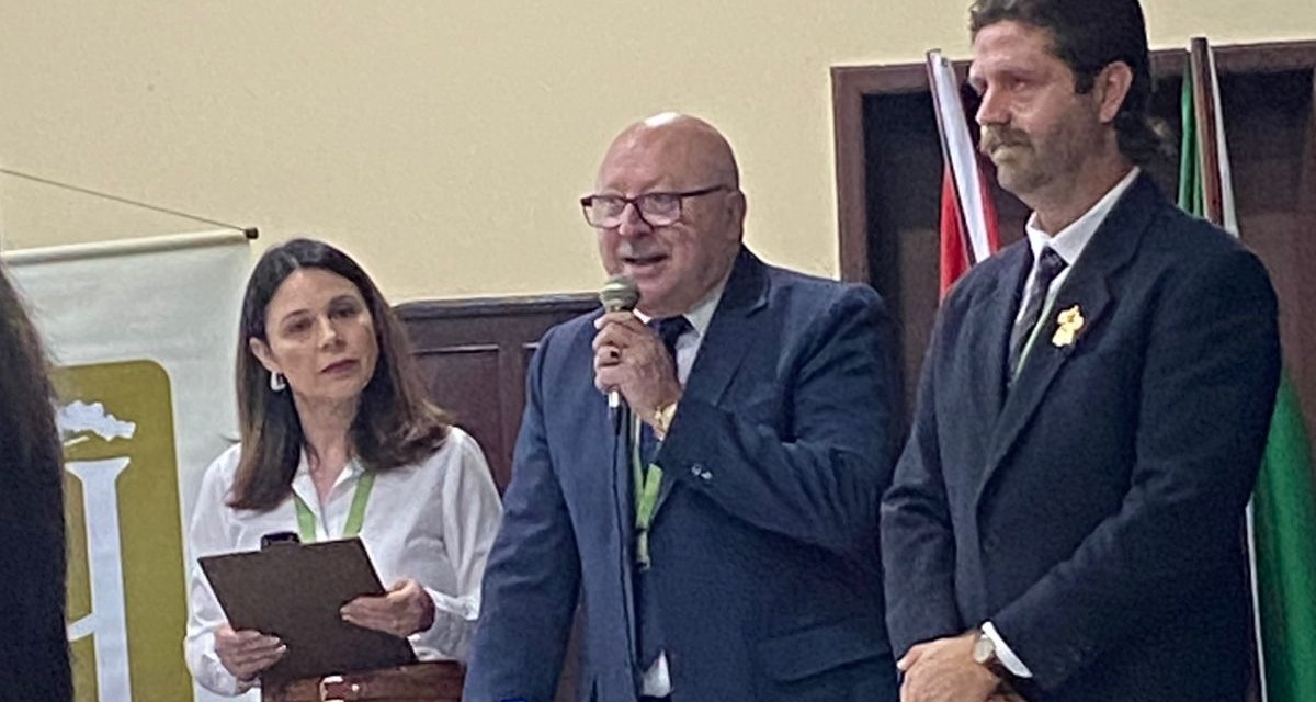 Livro sobre visita de Dom Pedro II ao Sul é lançado na Fundação Cultural de Lages