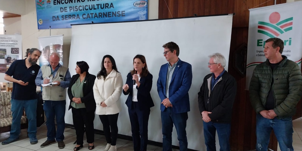 Projeto de melhoramento genético para a truticultura é assinado durante encontro regional de piscicultura