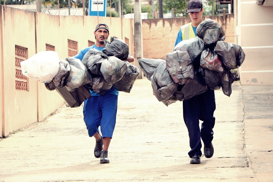 Recicla + Lages já está nos bairros e amplia cobertura da coleta seletiva no município