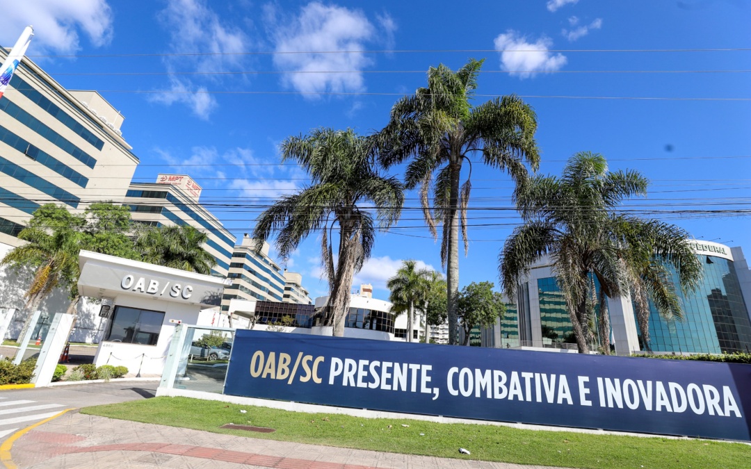 CAASC e OAB/SC promovem campanha pioneira de vacinação contra a dengue em Santa Catarina