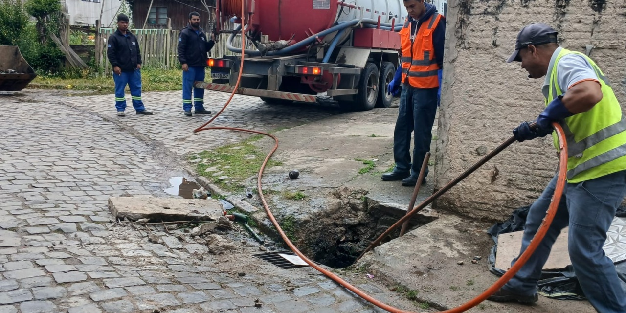 Serviços de drenagem e manutenção viária avançam em várias regiões