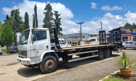 Prefeitura de Bocaina do Sul reforça frota para transporte de máquinas com recursos próprios