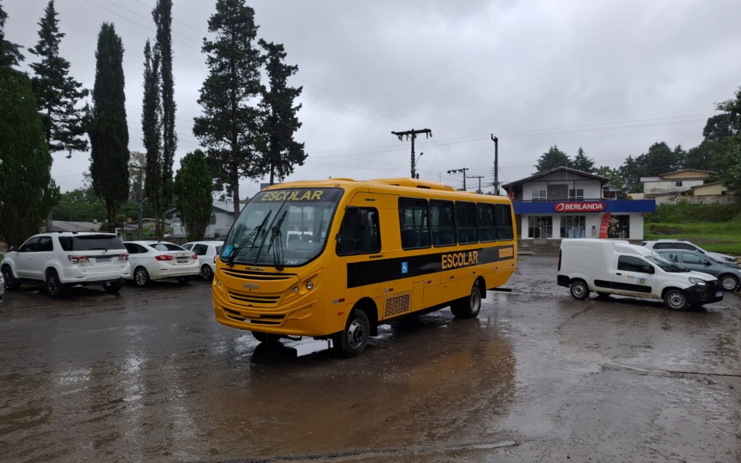 Prefeitura de Bocaina do Sul recebe mais um ônibus escolar para reforçar a frota do município