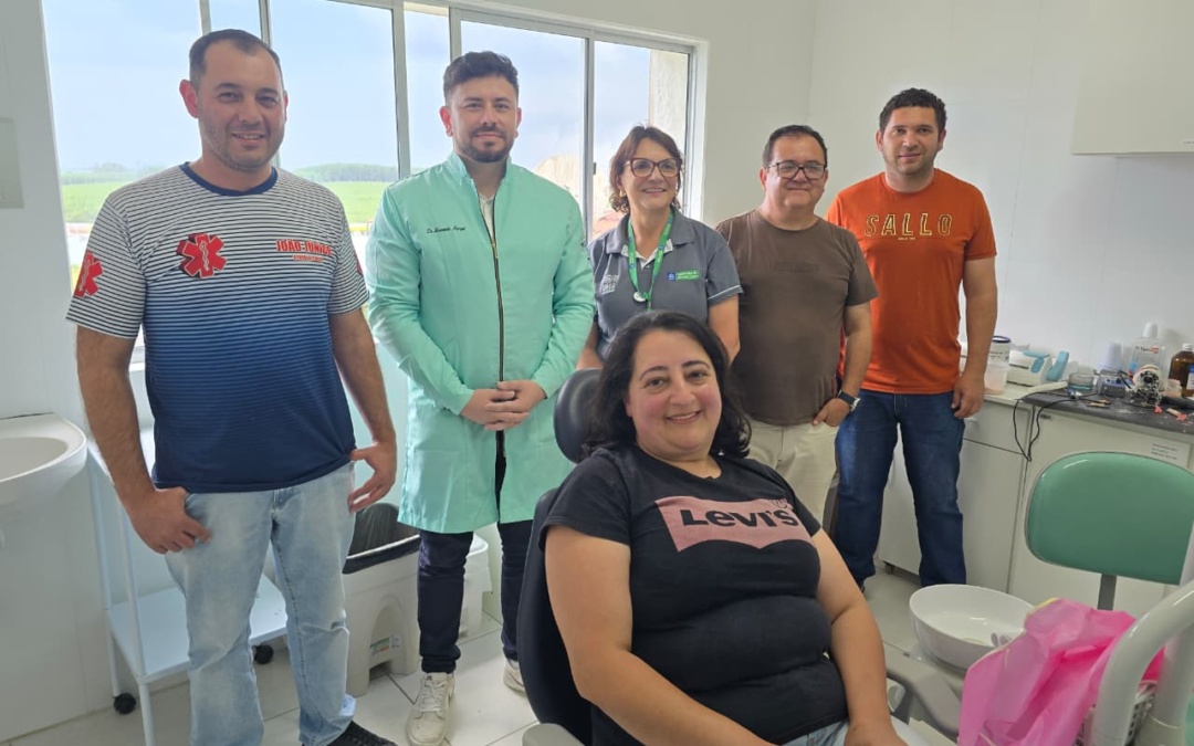 Mutirão de próteses dentárias beneficia 23 moradores em Otacílio Costa