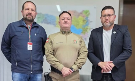 POLÍTICA NO ATO por Chico Ramos