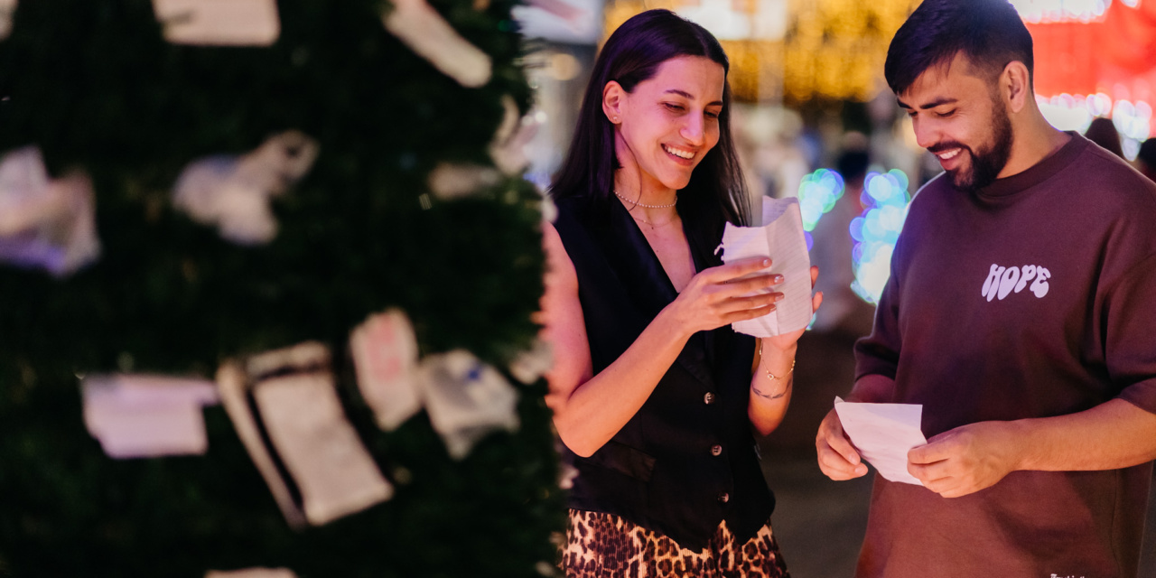 Árvore dos Desejos desperta gestos de amor ao próximo no Natal FelizCidade