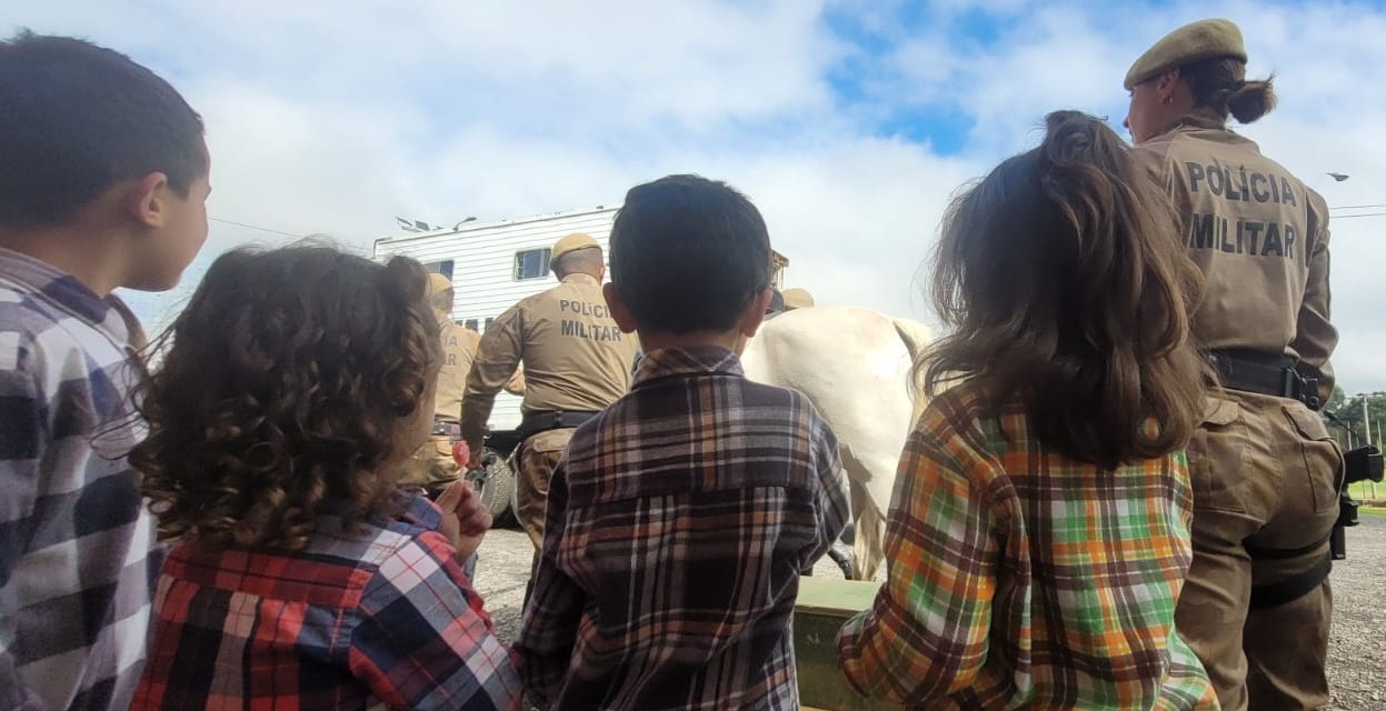 Em 2025, a Prefeitura de Lages avançou na proteção especial de crianças e adolescentes com três serviços que viraram leis, fortalecendo vínculos e garantindo cuidado humanizado