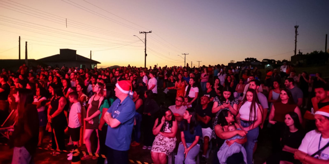 Encanto da Caravana da FelizCidade leva magia natalina e emoção aos bairros de Lages