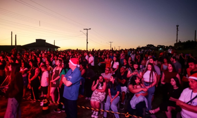 Encanto da Caravana da FelizCidade leva magia natalina e emoção aos bairros de Lages