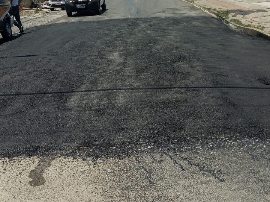 Operação tapa-buracos avança em duas vias e reforça manutenção urbana