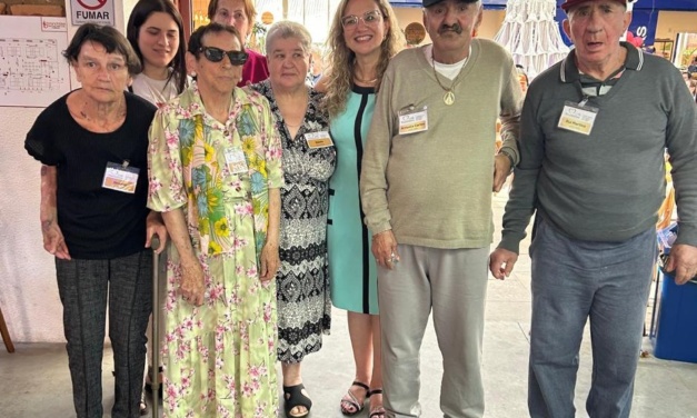 Prefeitura de Lages celebra encerramento das atividades com a pessoa idosa em tarde de confraternização e cultura