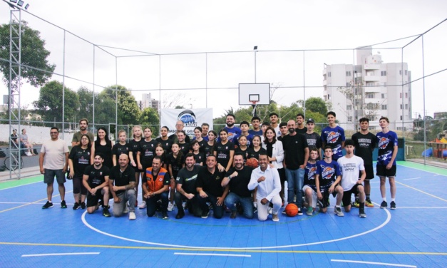 Inaugurada quadra poliesportiva no bairro São Cristóvão