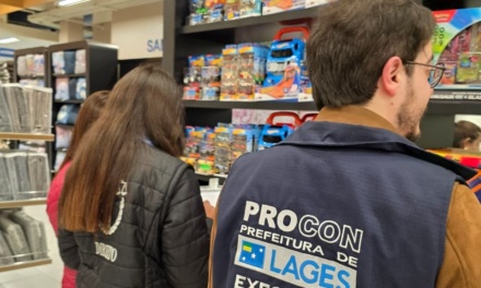 Procon aponta onde economizar na ceia e nos presentes de Natal em Lages