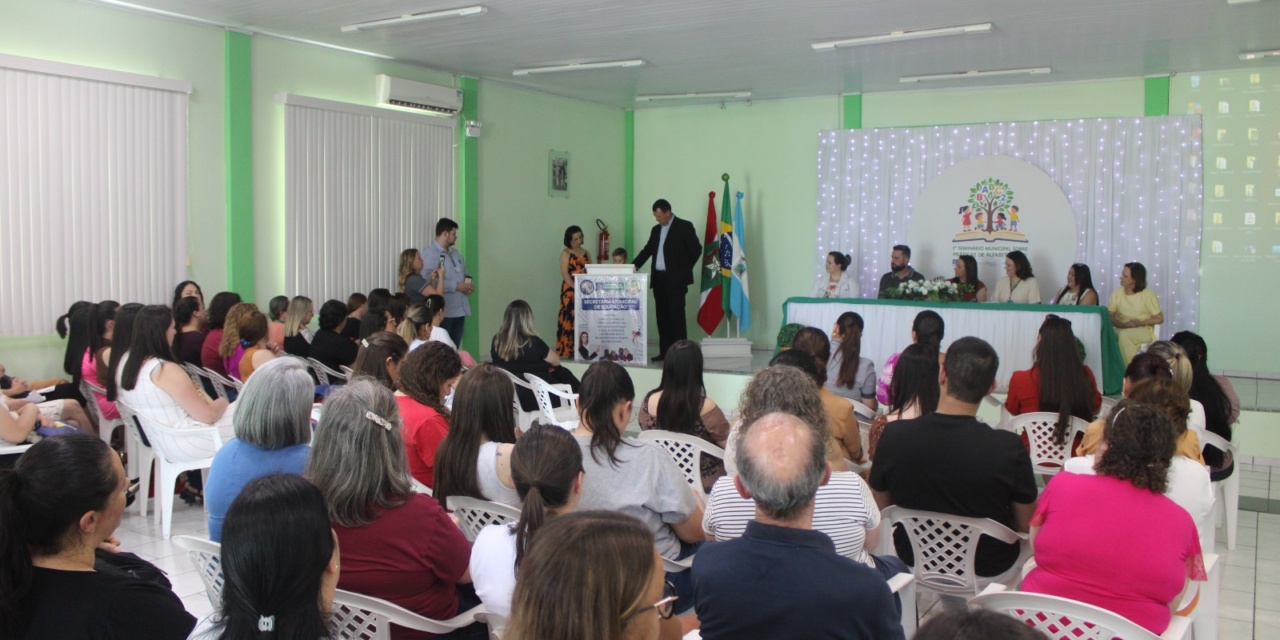 Otacílio Costa realiza 1º Seminário Municipal sobre Práticas de Alfabetização