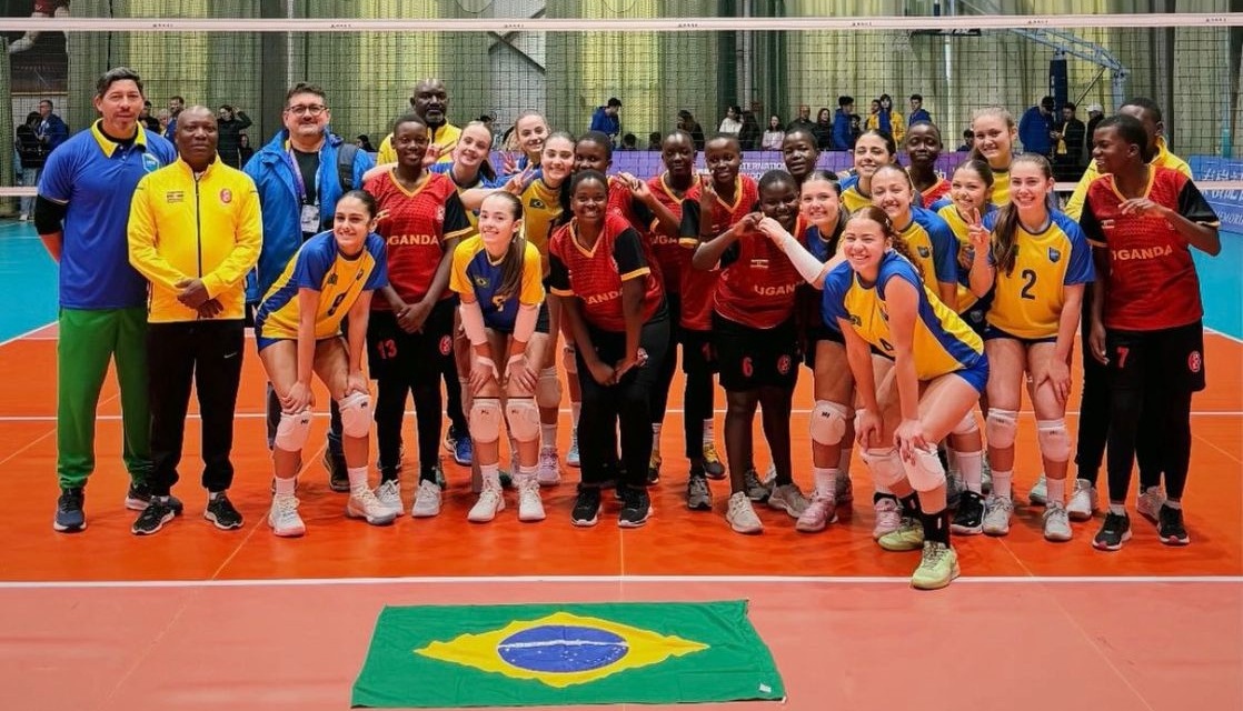 Brasil avança às quartas após vitória tranquila sobre Uganda no ISF World School Volleyball Championship