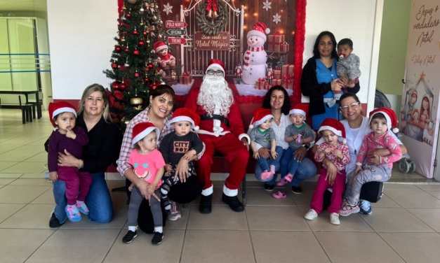 Papai Noel visita escolas de Bocaina do Sul e marca encerramento do ano letivo
