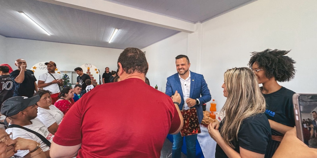 LUCAS NEVES ENTREGA ALA REFORMADA DA APAS EM LAGES