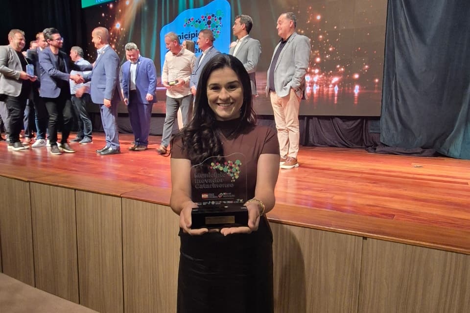 Bocaina do Sul recebe Prêmio Cidade Inovadora 2025 em Florianópolis