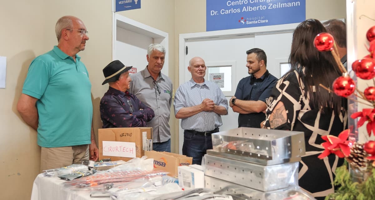 LUCAS NEVES ENTREGA INSTRUMENTOS AO HOSPITAL SANTA CLARA E INAUGURA AMPLIAÇÃO DA APAE DE OTACÍLIO COSTA