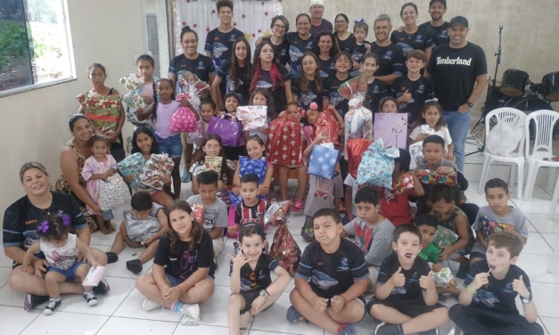 Natal Solidário da Associação Lageana de Natação beneficia crianças da região do Novo Milênio