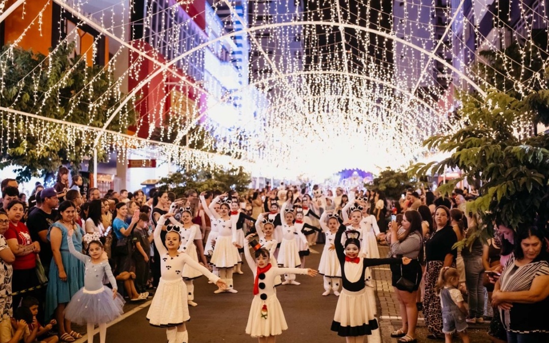 Domingo fecha com mais de 12 mil pessoas nas atrações do Natal FelizCidade