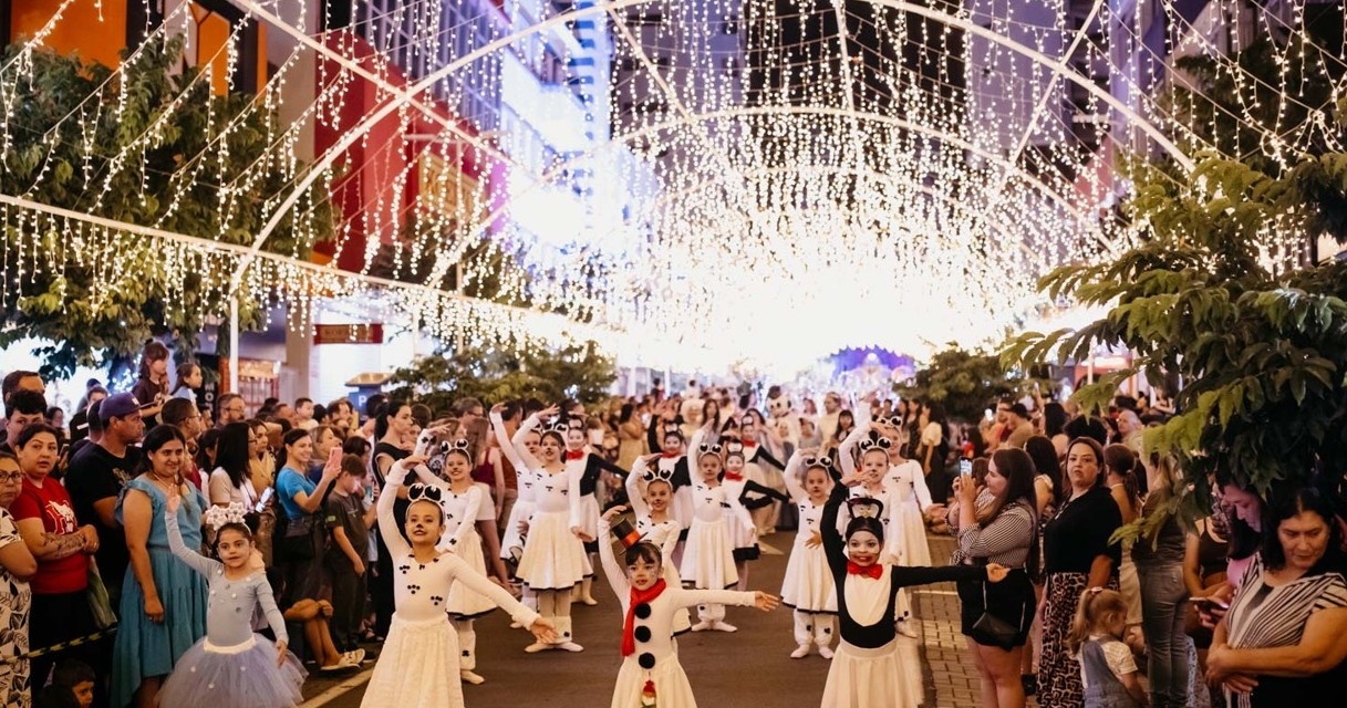 Domingo fecha com mais de 12 mil pessoas nas atrações do Natal FelizCidade