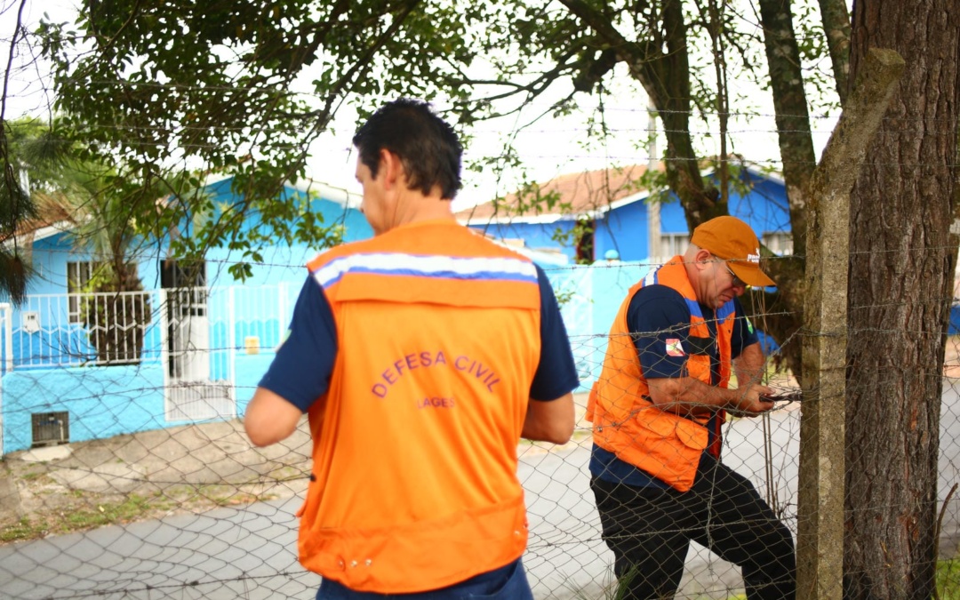 Defesa Civil de Lages atua de forma preventiva e elimina risco de acidentes com árvores nos bairros São Pedro e São Francisco