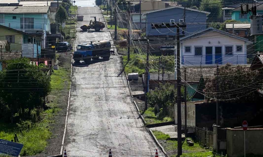 Prefeitura de Lages conclui 81,5% de obras antigas em vias do Município e acompanha de perto ruas restantes