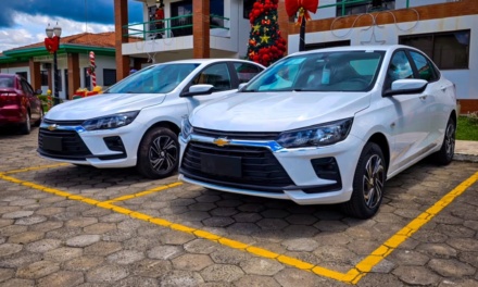 Prefeitura de Palmeira reforça frota da Saúde com dois veículos zero quilômetro