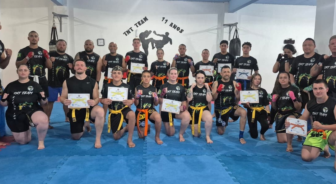 Novos formandos no Kickboxing lageano
