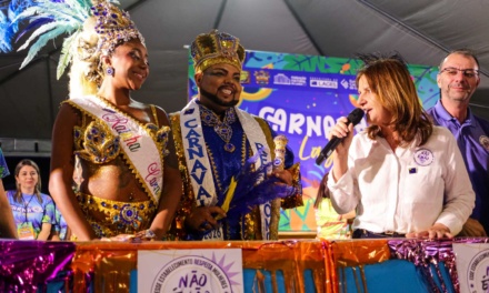 Blocos tomam avenida e abrem o Carnaval de Rua de Lages